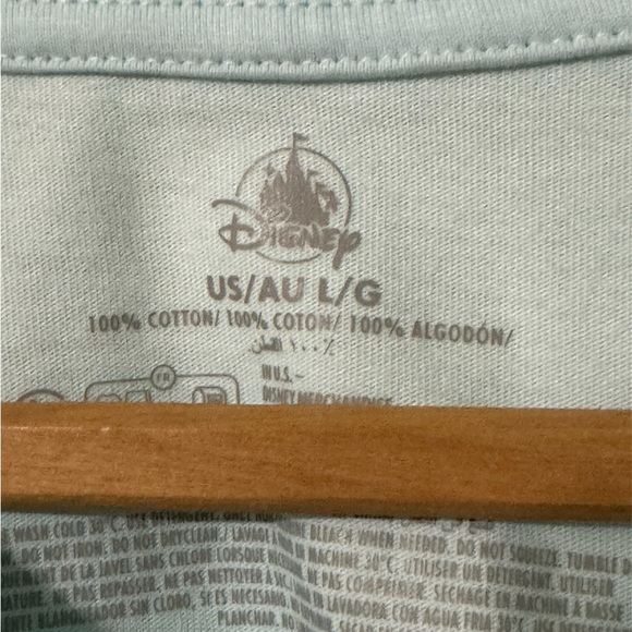 Disney Parks Hanukkah T-Shirt -Mickey & Friends size Large - Picture 3 of 4